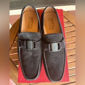 Ferragamo Sardegna Driving Loafers. Size 10.